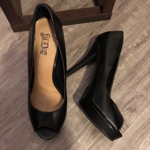 Peep Toe High Heel Shoes